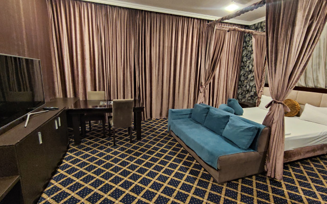 Corniche Baku White City Hotel