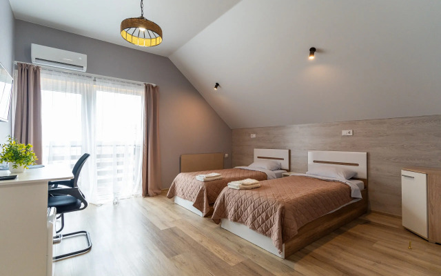 Domus More Guest House