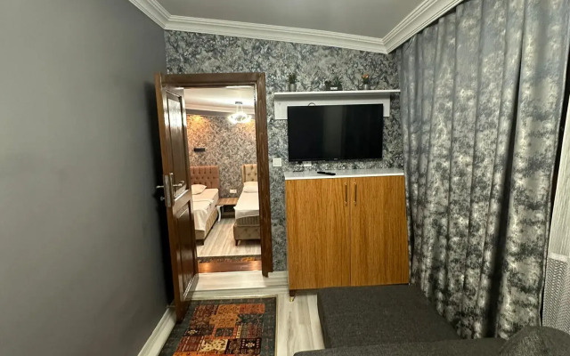 Gur Royal Suit Apartments