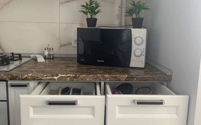 Evrodvushka u morya Krants -Park Flat