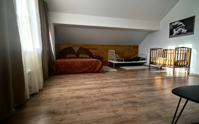 Semeyny Guest House