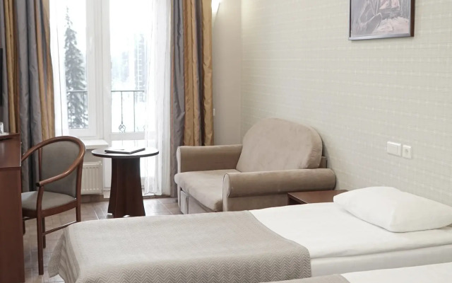 Sky Way Hotel