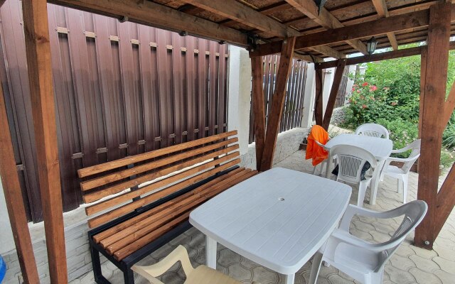Arnair Guest House