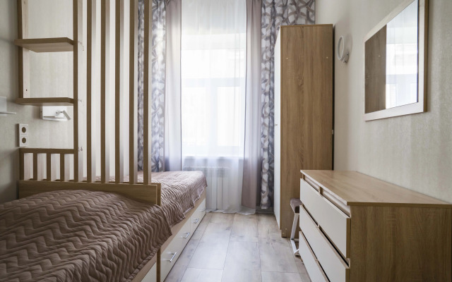 Na Pushkinskoy Flat