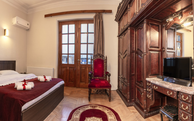 Vedzisi Garden Hotel