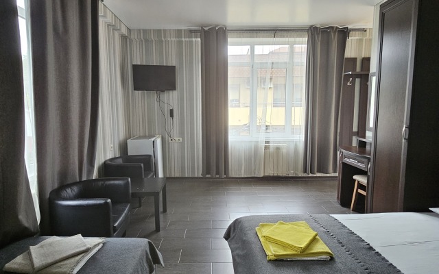 Svetlyachok Guest House