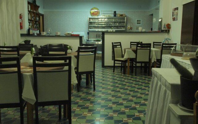 Отель Serifos Beach