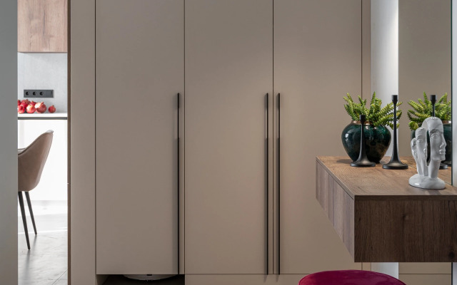 Granat s Basseynom i Mangalnoy Zonoy Villa