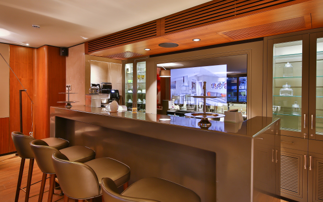 Tzl Suites Hotel