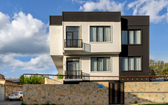 Chetyrehkomnatniye Niabi S Bilyyardom I Kinoteatrom Apartments