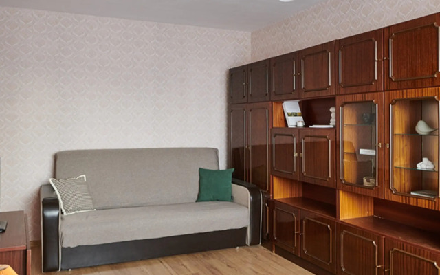 Na Sayanskoy Flat