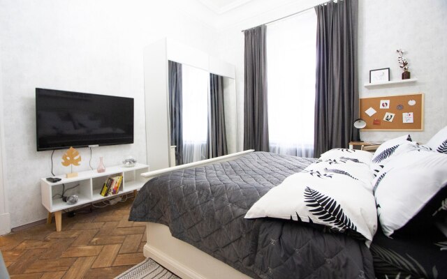 Двухкомнатная квартира возле Кремля