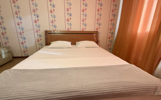 Апартаменты 60 Лет Октября 4 IncityHotel