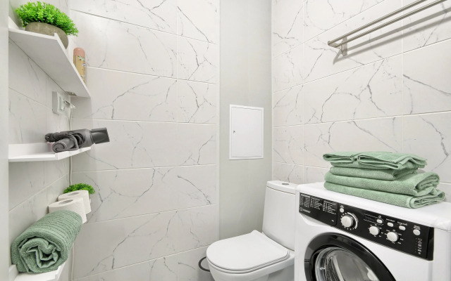 Апартаменты MyHomeYourHome на Дальневосточном проспект 19 к1