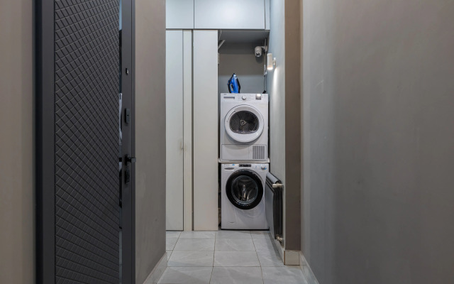 Semeinaya Studiya BombFlat na Gorohovoy Apartments