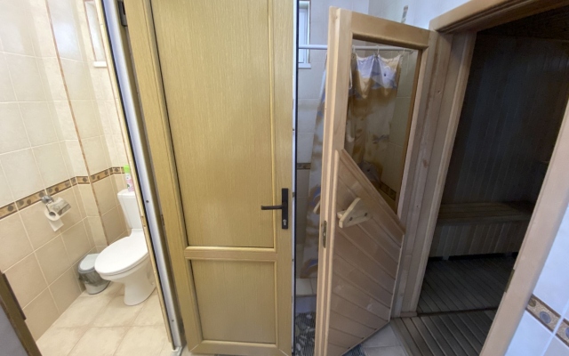 Частный дом 301 на Горького 63