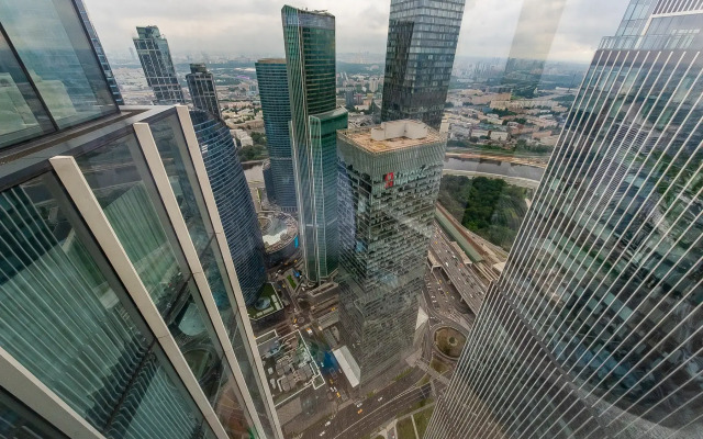 Апартаменты Москва Сити трех комнатные угловой вид