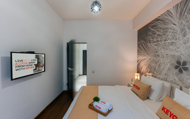 KeyGo #0099, 1 Bedroom, Balcony, Near National Gallery Apartments
