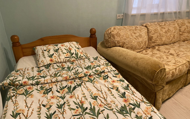 Квартира Трехкомнатная на Правды 9