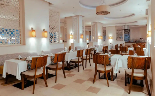 Курортный отель Royal Star Beach Resort