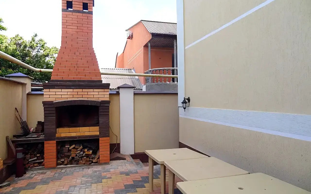 Aleksandros Guest House