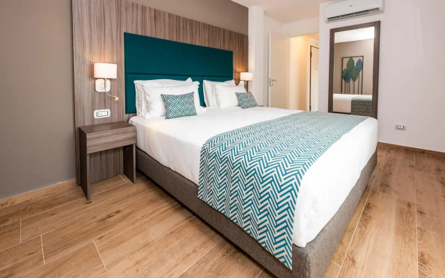 Aurelia Antica Suites and Apartments