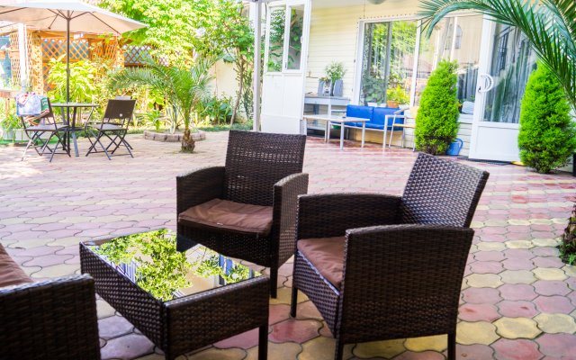 Akula Guest House