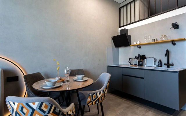 4.16 Studio Sirius Flat