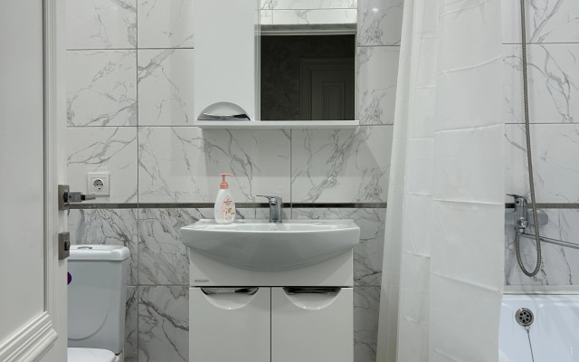 Квартира Уютная новая на Карла Маркса 98/1