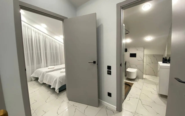 Частный дом Современный большой дом с баней