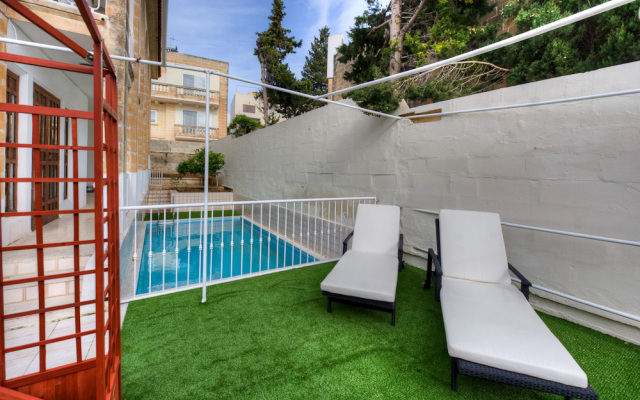 050 Fantastic Family Fun Villa St Julians