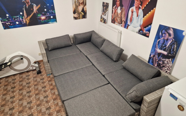 V stile Kontsertkholl Flat