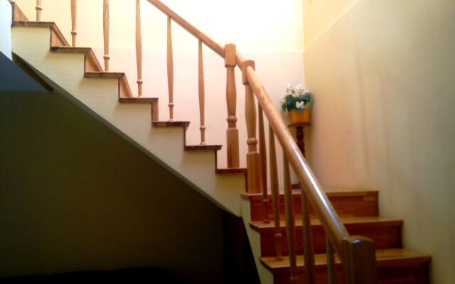 Central House Lesnoi Guest House