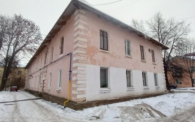 White Crow Na Yakovleva Apartments