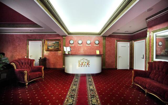 Lajt Hotel