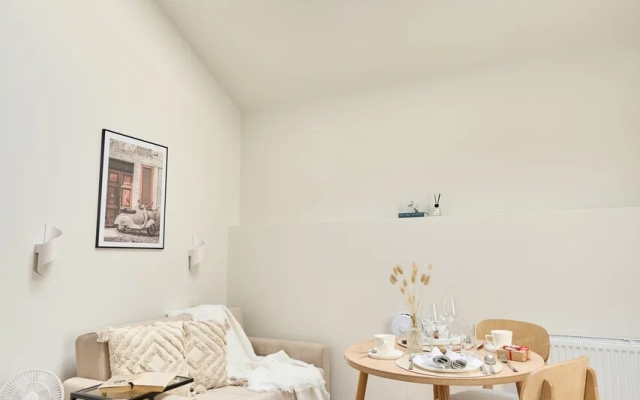 Квартира FlаtStay Двушка мансарда нa 4 чeлoвeка