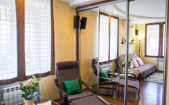 Lyuks Na Lermontova Flat