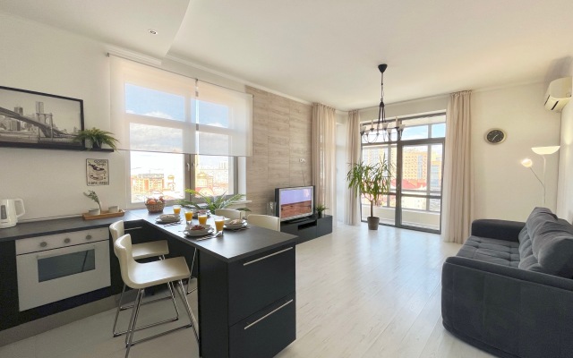 Svetlaya 3 Komnatnaya Kvartira v ZHK Bereg SUNVILLES Apartments