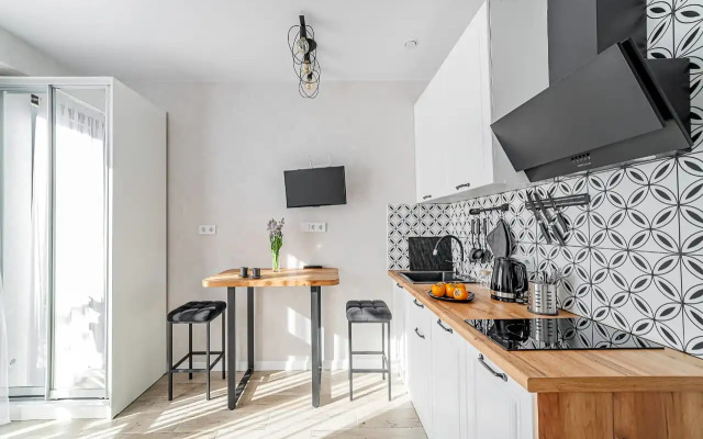 Studiya 24 s vidom na gory Flat