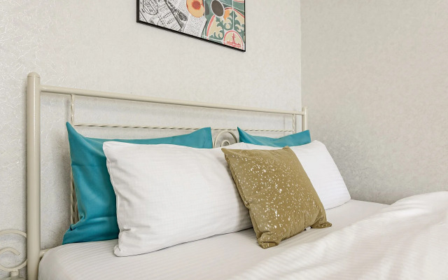 Апартаменты однокомнатные на ул.Бурнаковской 81, м.Сова-Дом