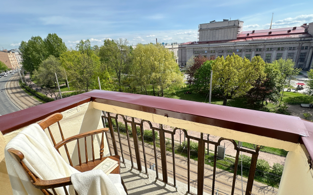 Квартира Кронверкская 45