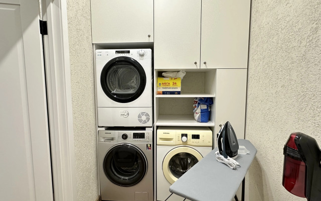 Uyutnaya Studiya Ryadom S Akvaparkom I Chashey Apartments