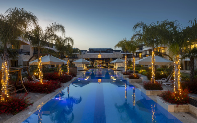 Luxury Garden Suites