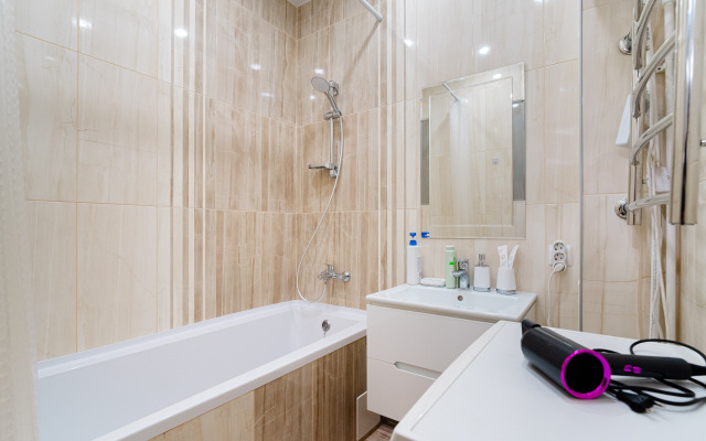 Studiya V Samom Tsentre Levogo Berega Irtysha Apartments