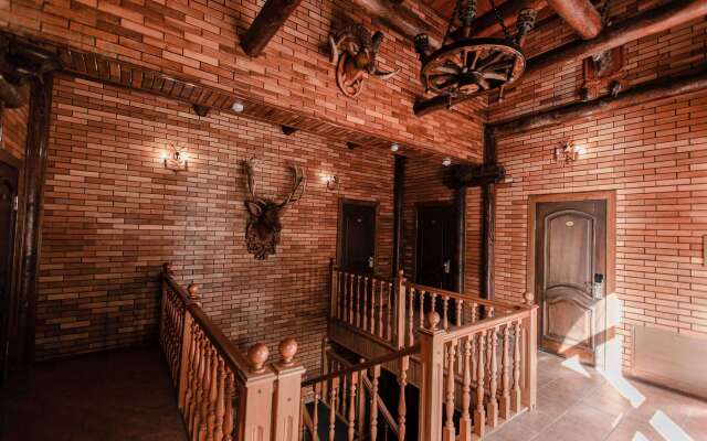 Fort Evrika Hotel