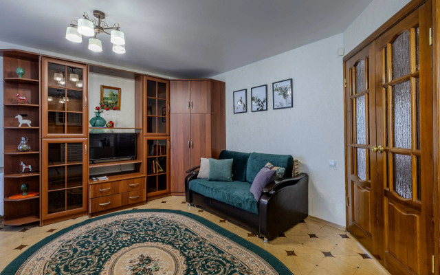 3-K po Priyatnoy Tsene Ryadom s Naberezhnoy Flat