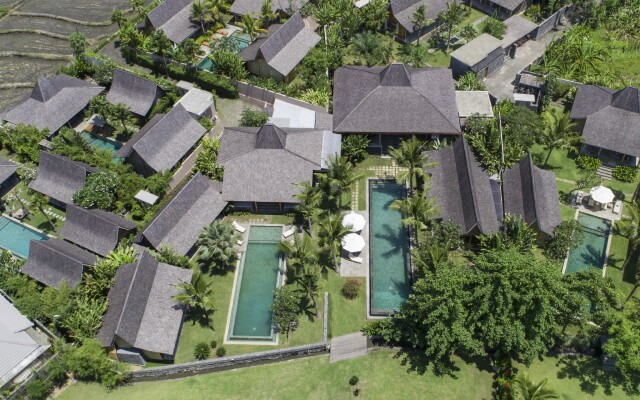Mannao Estate Villa