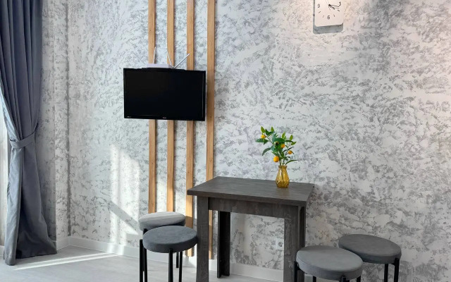 Квартира Уютная студия с панорамной лоджией