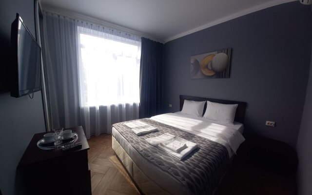 Abrikos Hotel