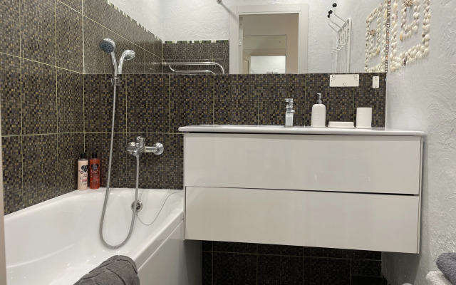 Artflet Flat